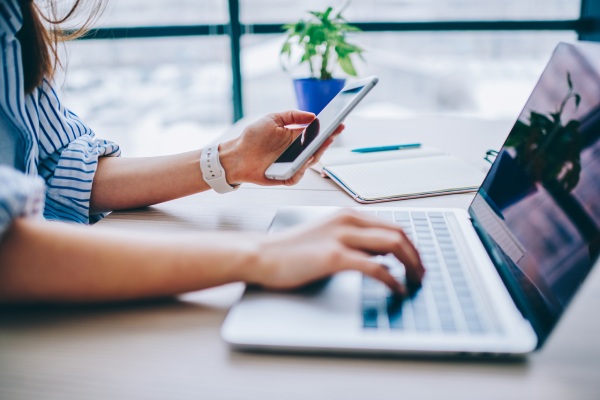 Mobile vs Desktop: 13 Essential User Behaviors